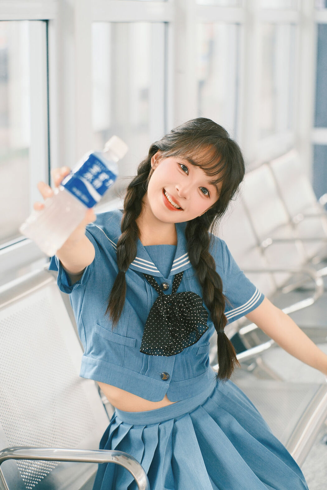 YiTuYu艺图语 Vol.9383 Xia Yu Xiao Nian (20P)