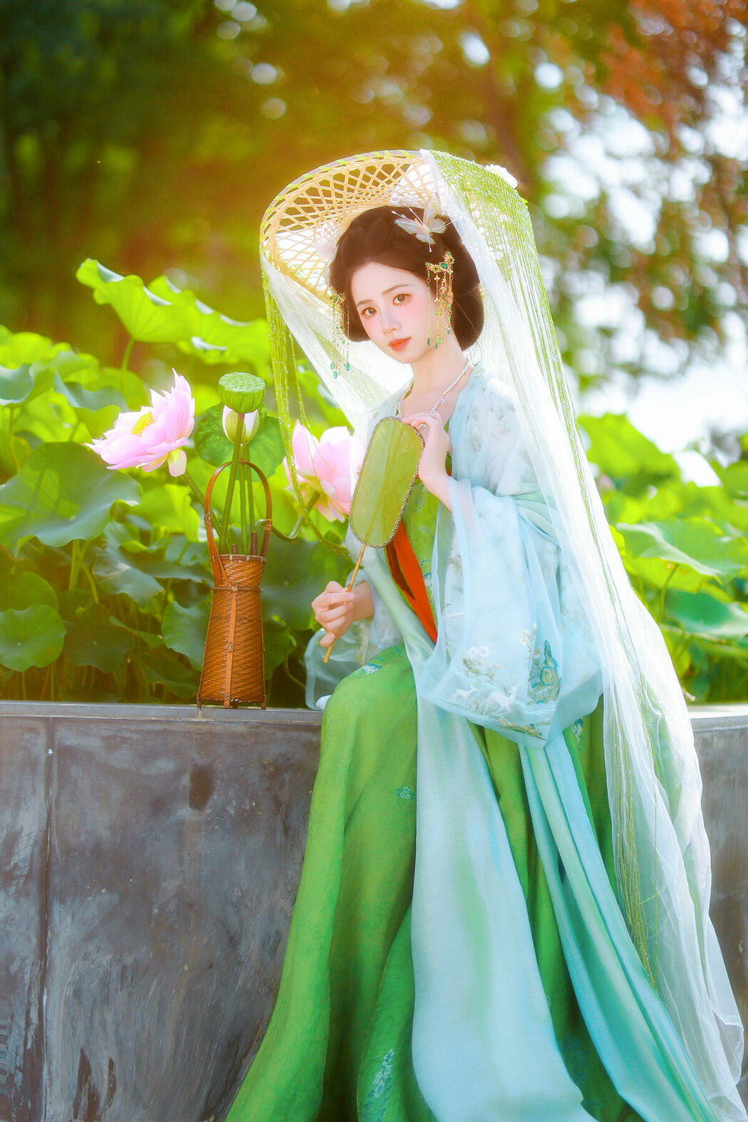 YiTuYu艺图语 Vol.9376 Xiao Du Tong Xue (64P)