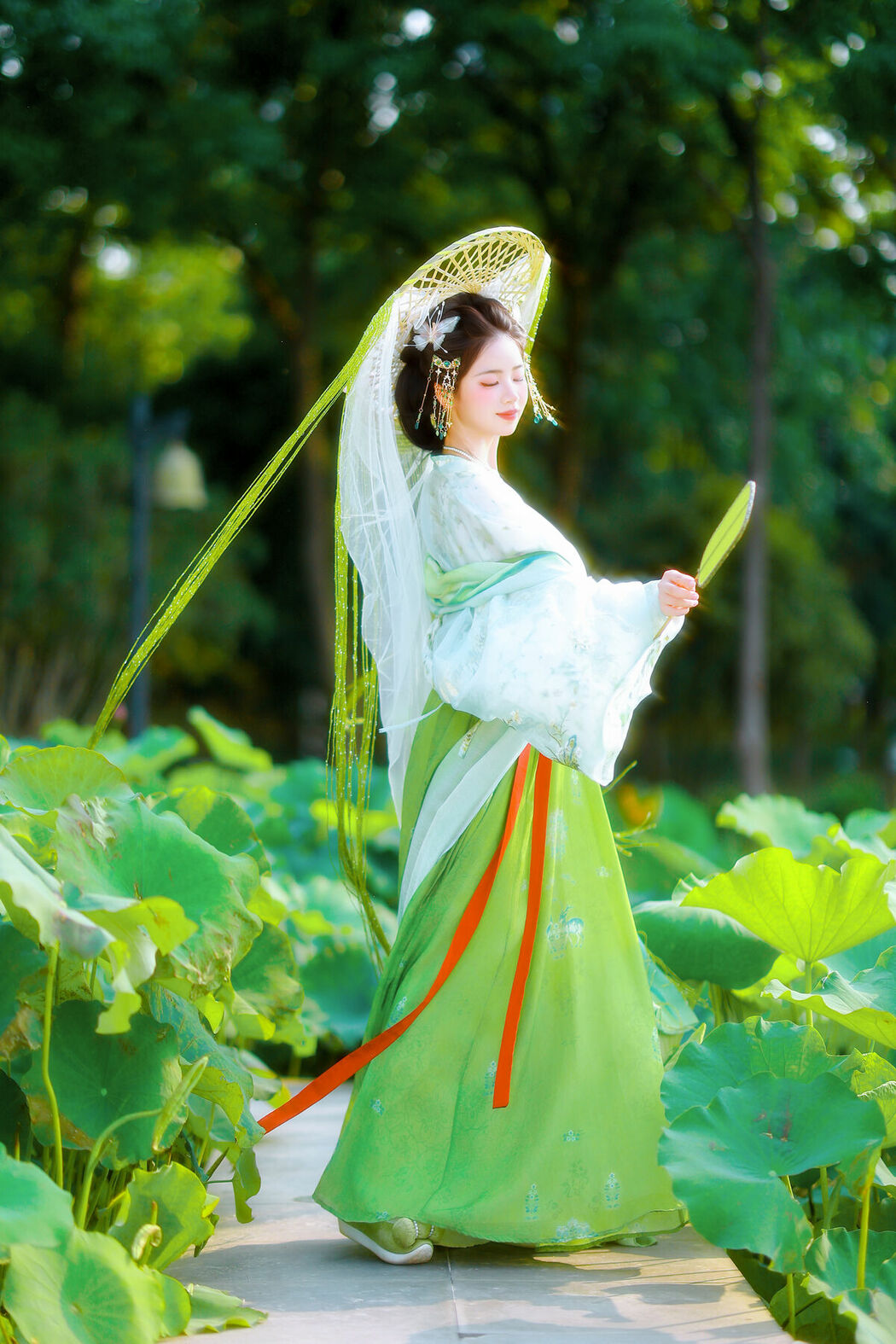 YiTuYu艺图语 Vol.9376 Xiao Du Tong Xue (64P)