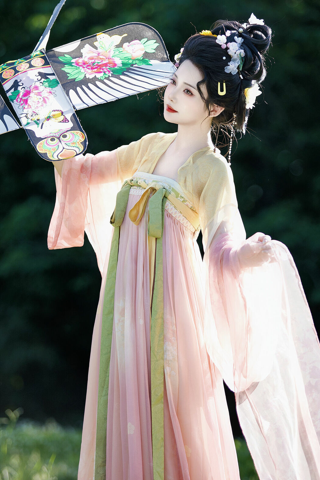 YiTuYu艺图语 Vol.9381 Ban Ri Xian (14P) Cover Photo