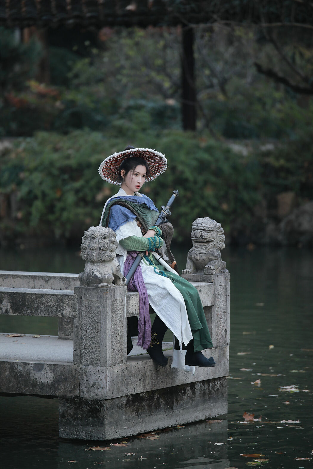 YiTuYu艺图语 Vol.9375 Yi Zhan Bai Cha Qing Huan (22P)