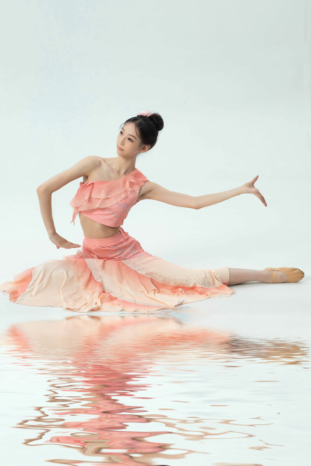 YiTuYu艺图语 Vol.9388 Xiao Tao Er Jiang (17P)