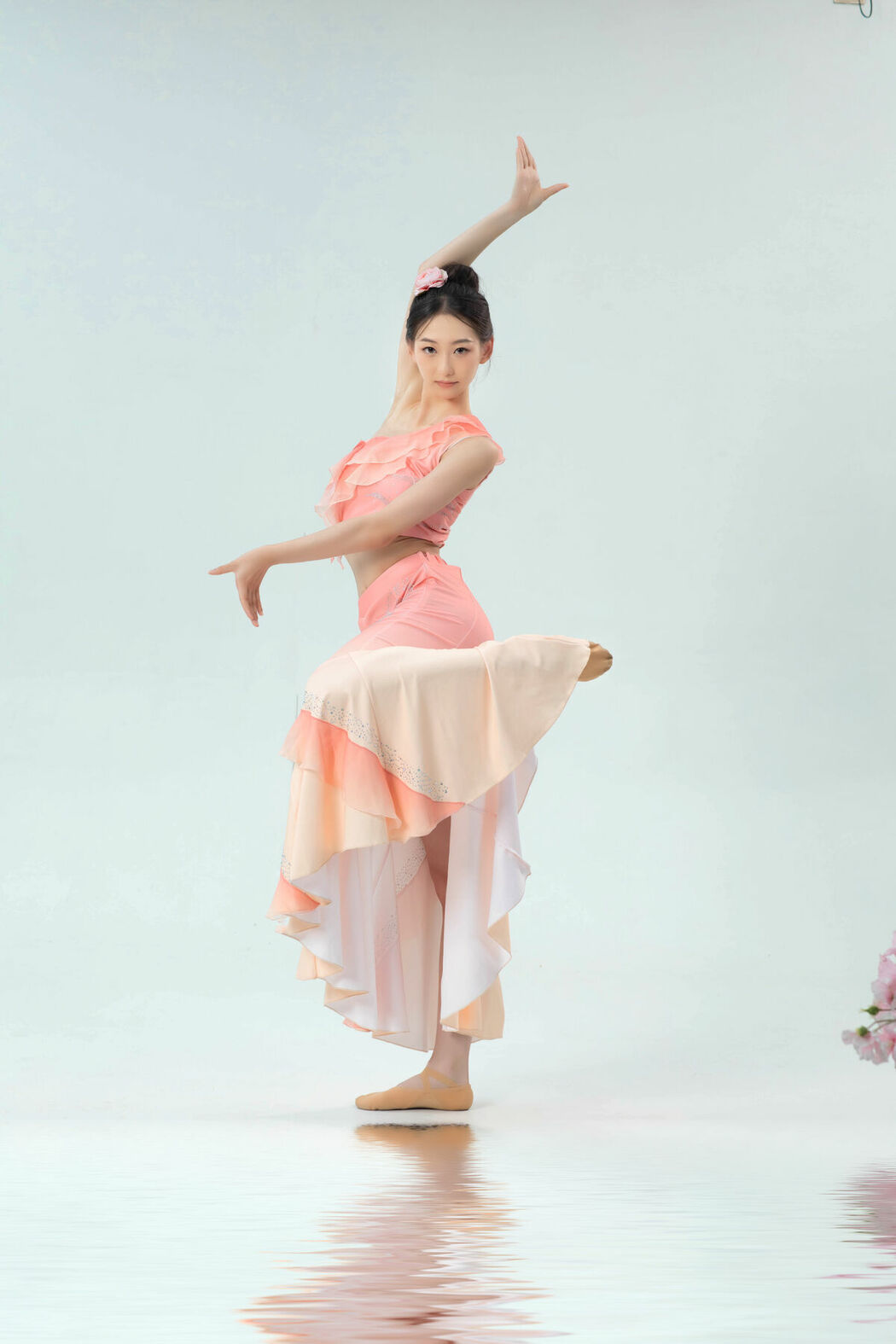 YiTuYu艺图语 Vol.9388 Xiao Tao Er Jiang (17P)