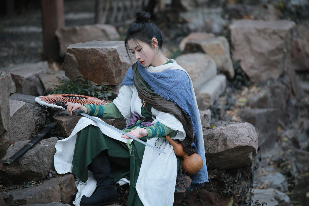 YiTuYu艺图语 Vol.9375 Yi Zhan Bai Cha Qing Huan (22P)