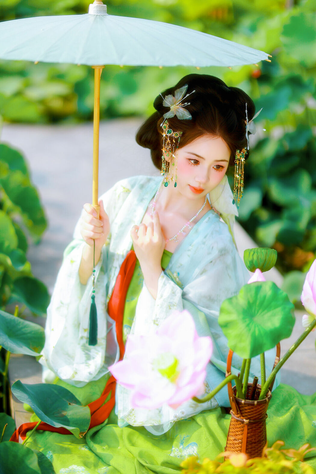 YiTuYu艺图语 Vol.9376 Xiao Du Tong Xue (64P)