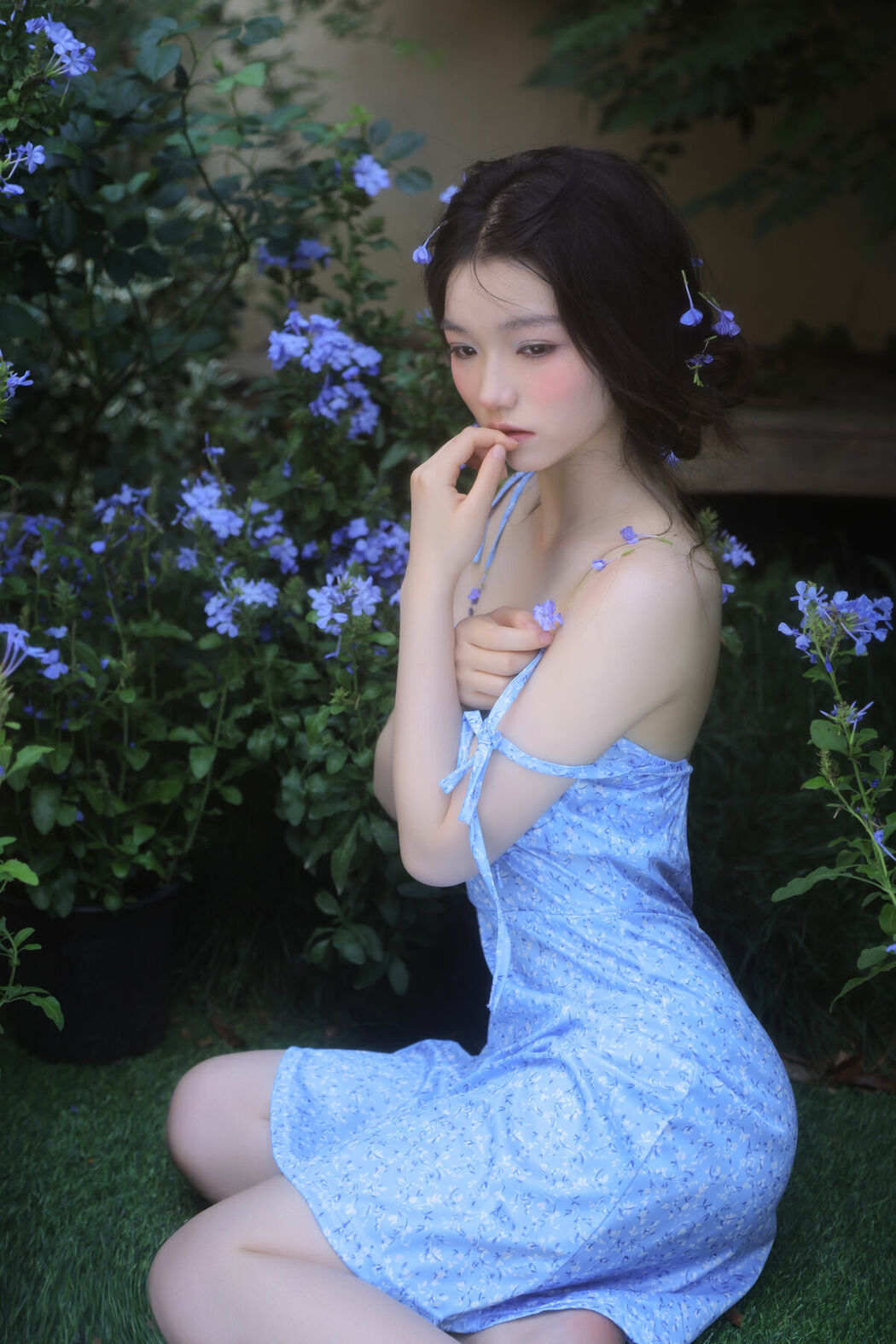 YiTuYu艺图语 Vol.9384 Bu Shi Jiang Zi (23P)