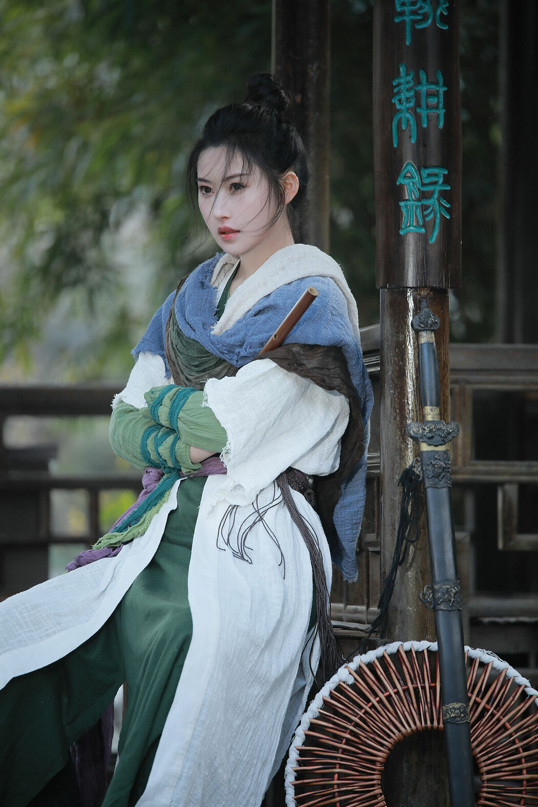 YiTuYu艺图语 Vol.9375 Yi Zhan Bai Cha Qing Huan (22P)