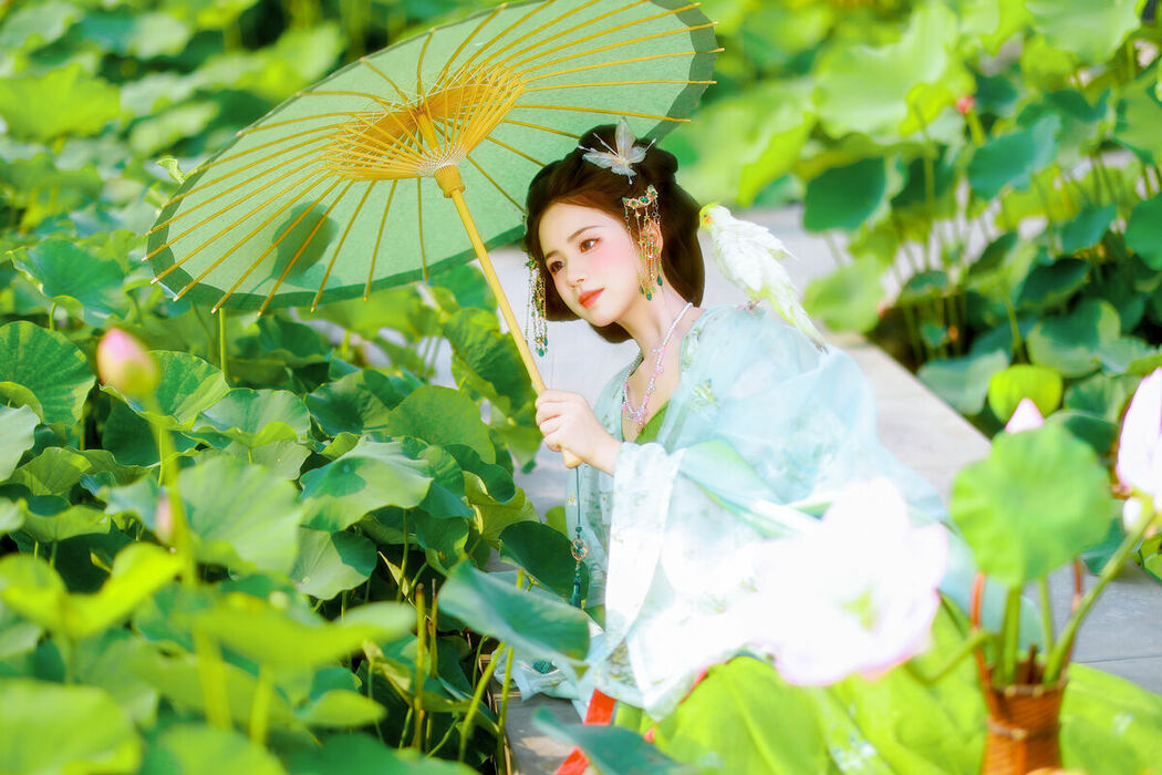 YiTuYu艺图语 Vol.9376 Xiao Du Tong Xue (64P)