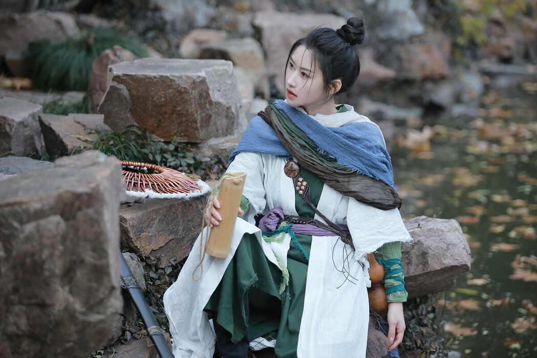 YiTuYu艺图语 Vol.9375 Yi Zhan Bai Cha Qing Huan (22P)