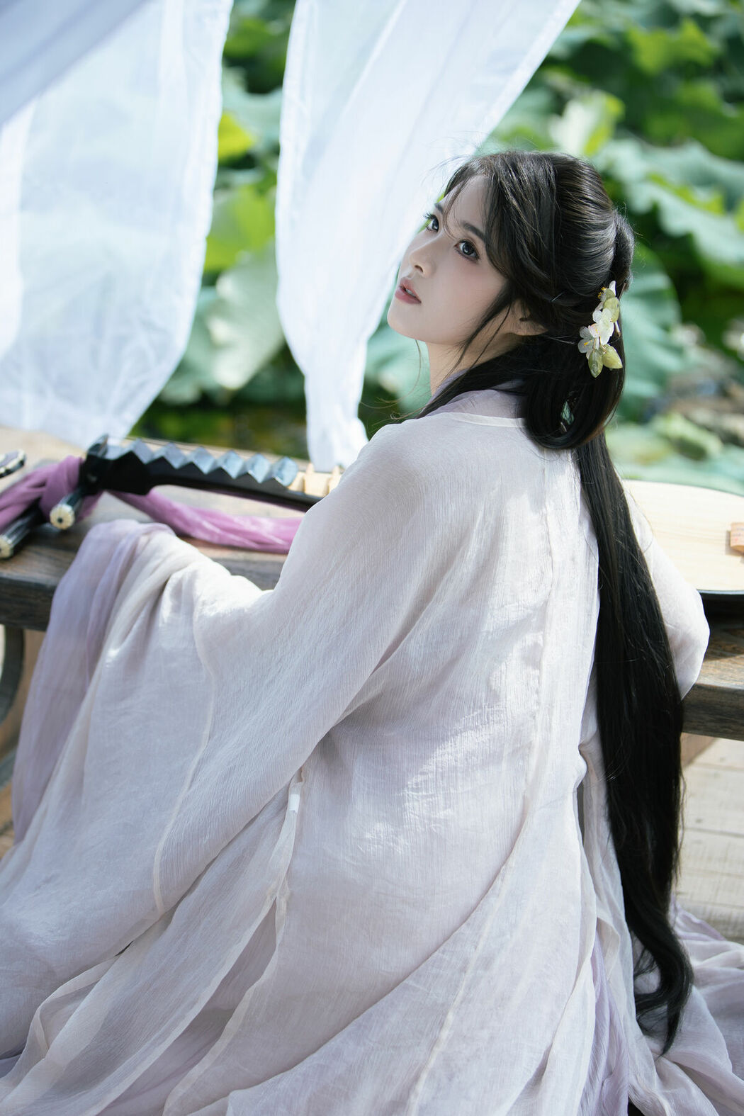 YiTuYu艺图语 Vol.9386 San Ye Jiang Jiang (44P)