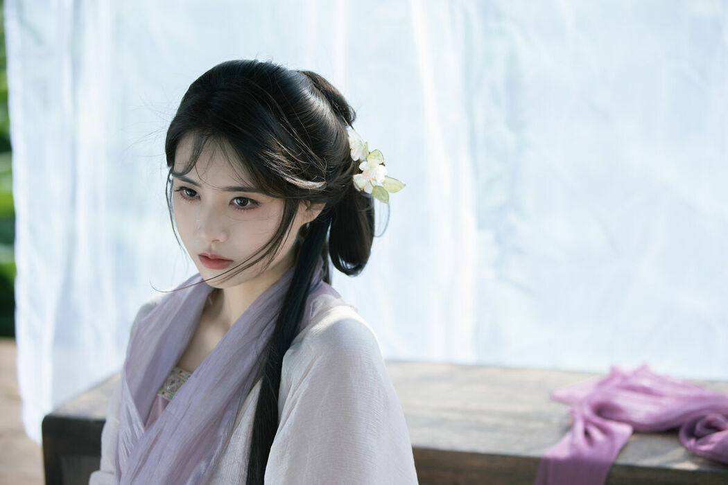 YiTuYu艺图语 Vol.9386 San Ye Jiang Jiang (44P)