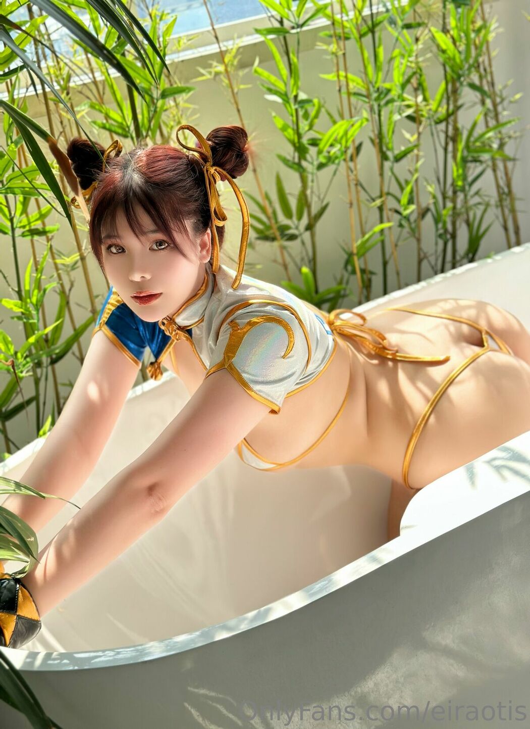Coser@Eiraotis – Chun-Li And 春丽 (30P)