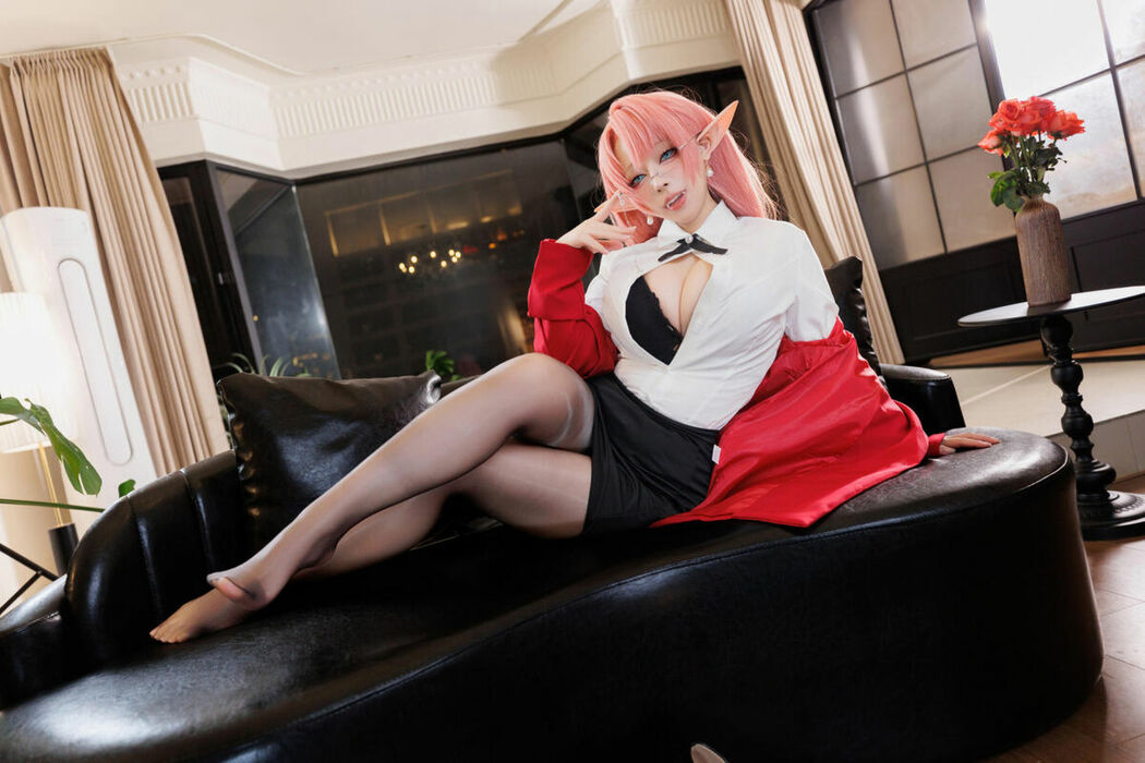 Coser@胡桃猫Kurumineko – 碧蓝航线 约克公爵 Part02 (52P)