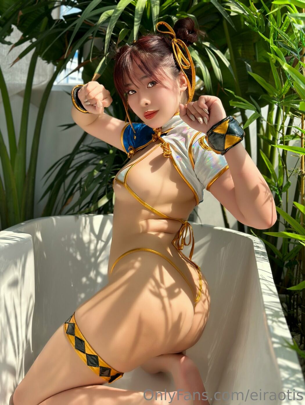 Coser@Eiraotis – Chun-Li And 春丽 (30P)