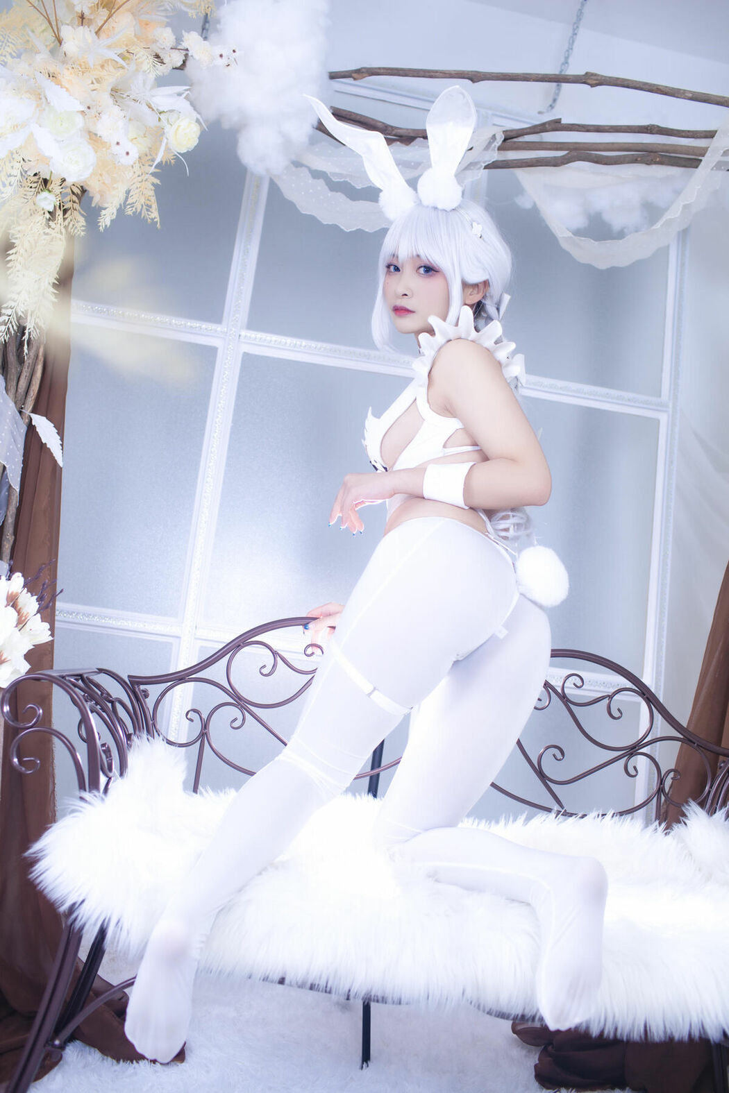 Coser@洛璃LoLiSAMA – 碧蓝航线 恶毒 白兔 (52P)