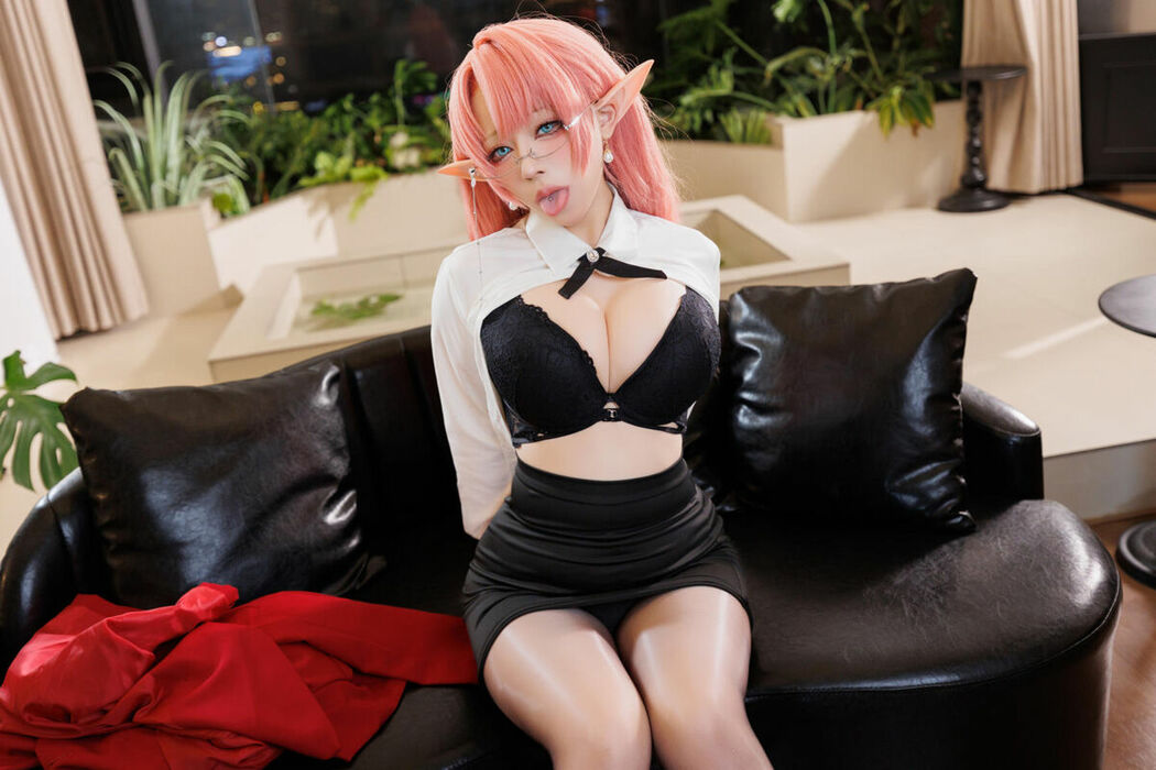 Coser@胡桃猫Kurumineko – 碧蓝航线 约克公爵 Part01 (53P)