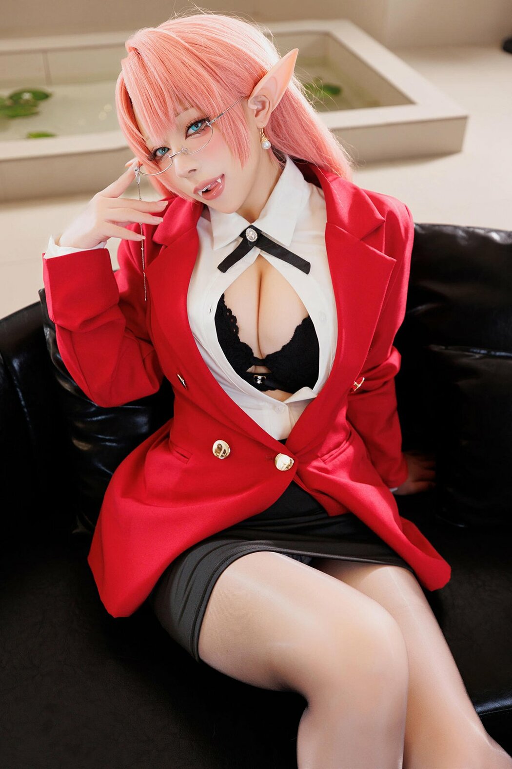 Coser@胡桃猫Kurumineko – 碧蓝航线 约克公爵 Part02 (52P) Cover Photo