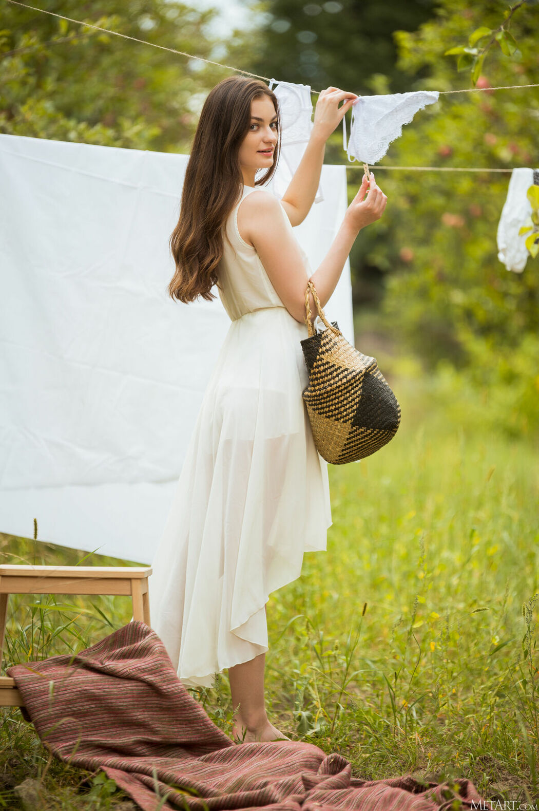 MetArt Shining Moon – White Whisper Part01 (58P)