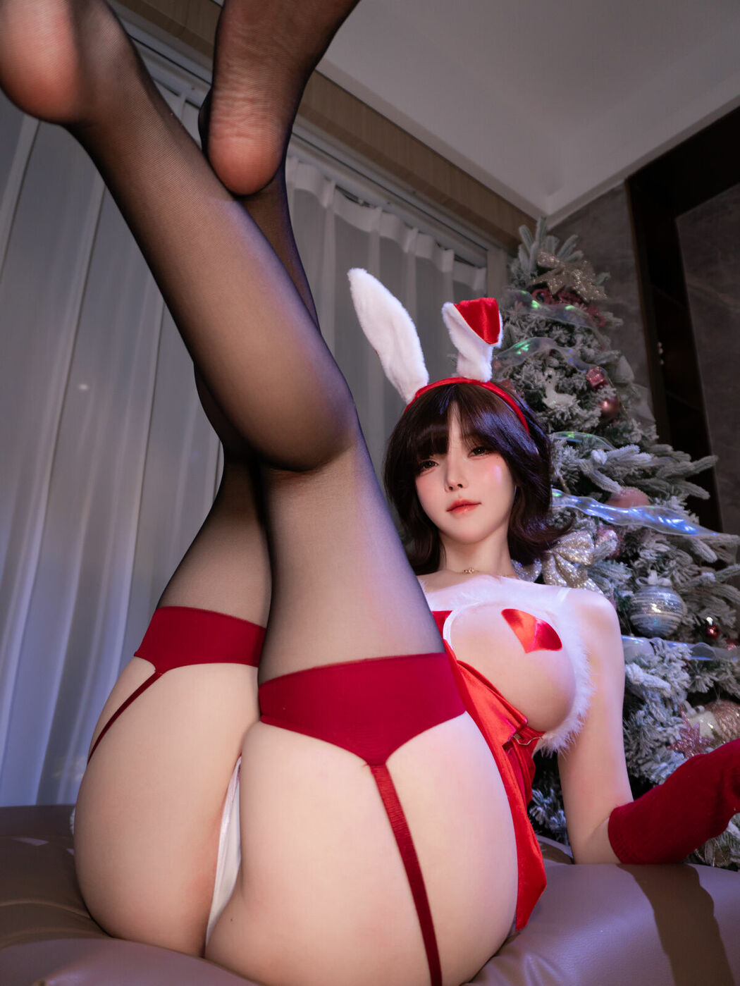 Coser@一小央泽 yixiaoyangze – 2025圣诞系列 拆礼物 (76P – 2V)