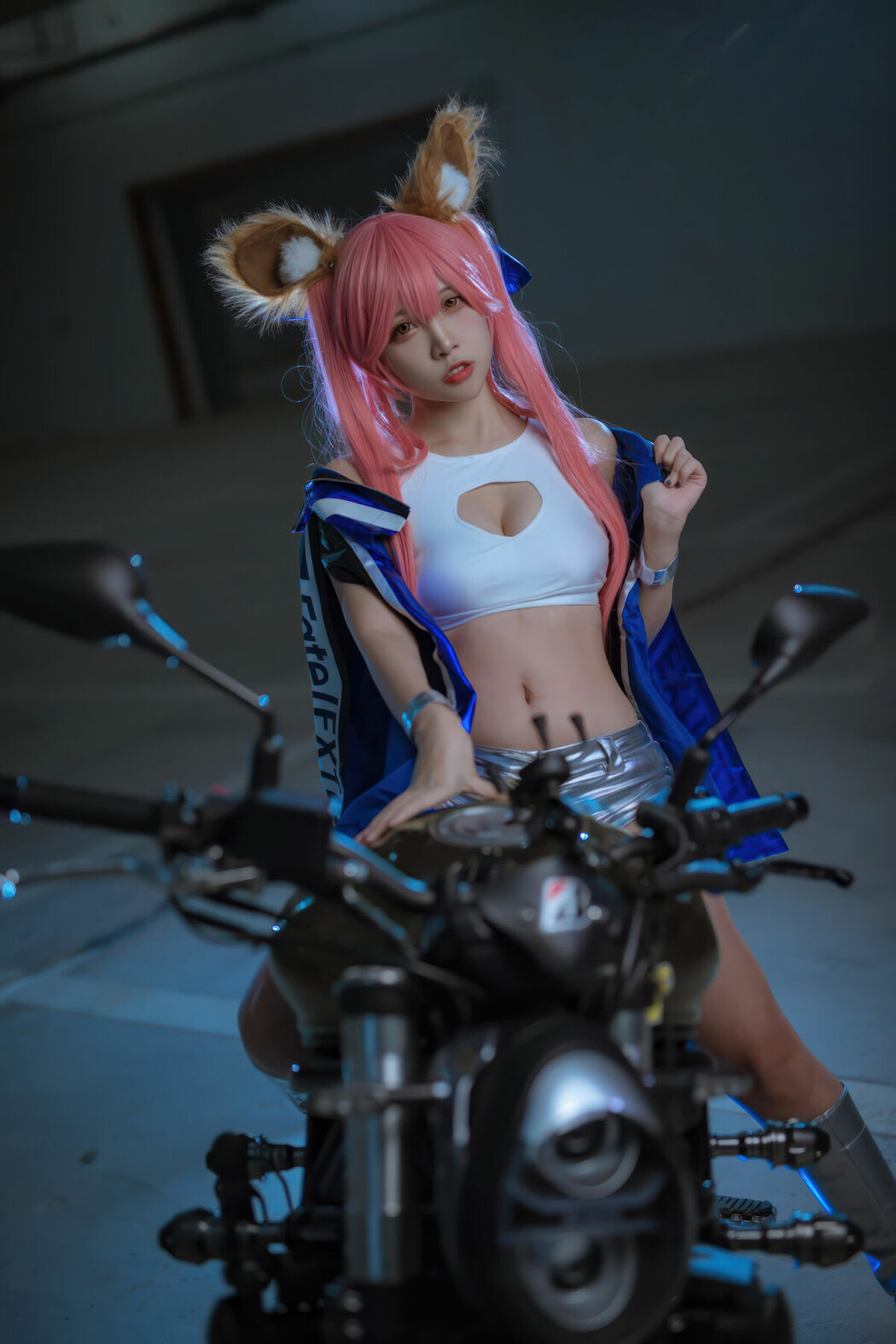 Coser@二佐Nisa – FGO 玉藻前赛车服 (31P)