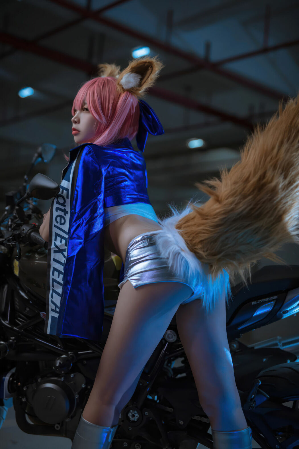 Coser@二佐Nisa – FGO 玉藻前赛车服 (31P)