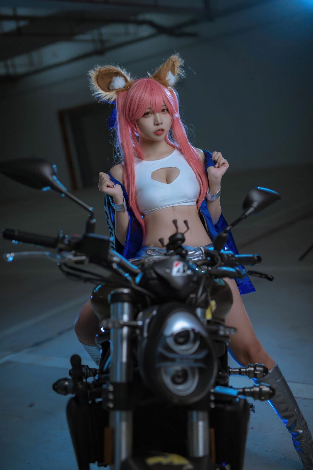 Coser@二佐Nisa – FGO 玉藻前赛车服 (31P)