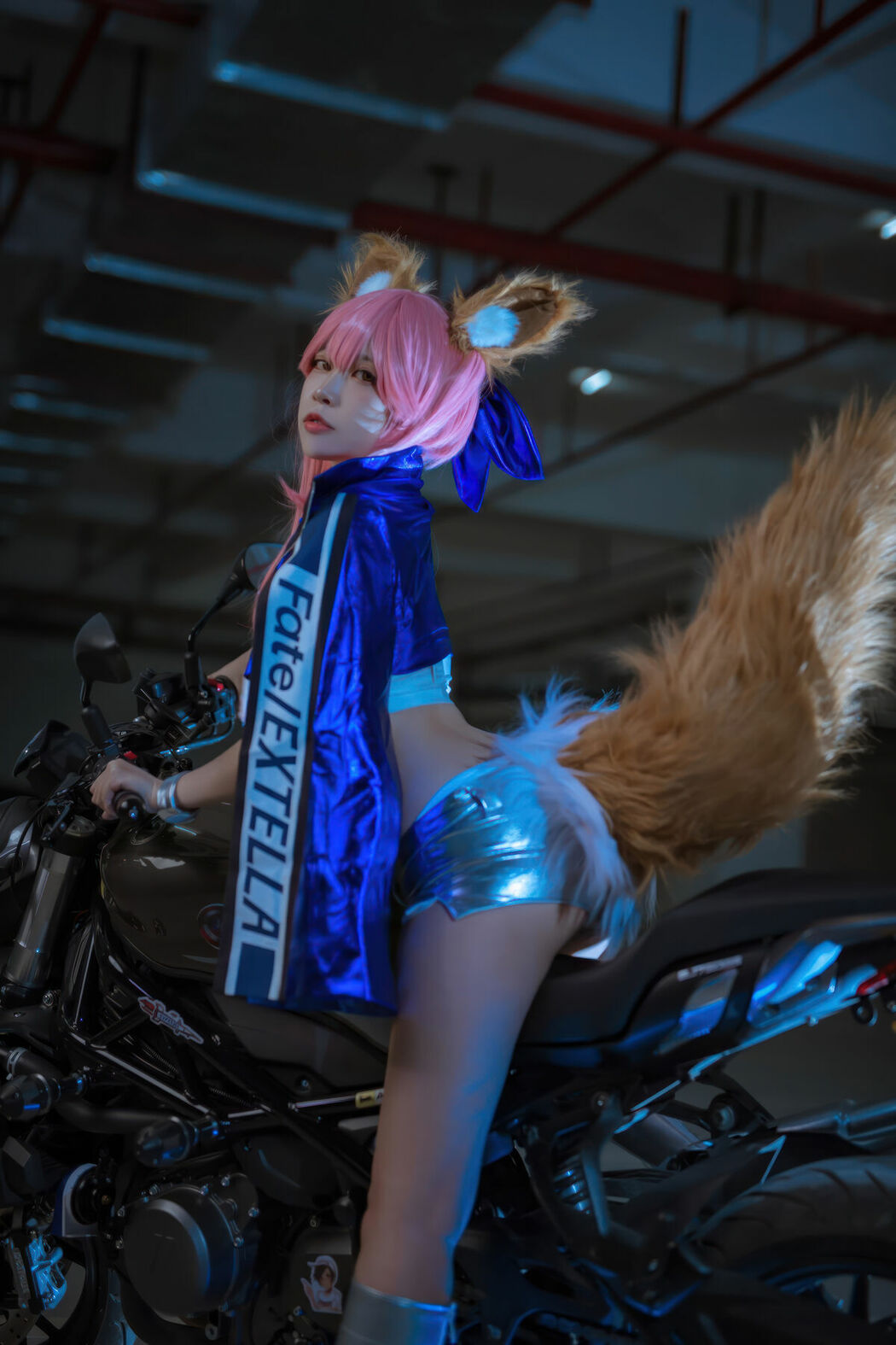 Coser@二佐Nisa – FGO 玉藻前赛车服 (31P)