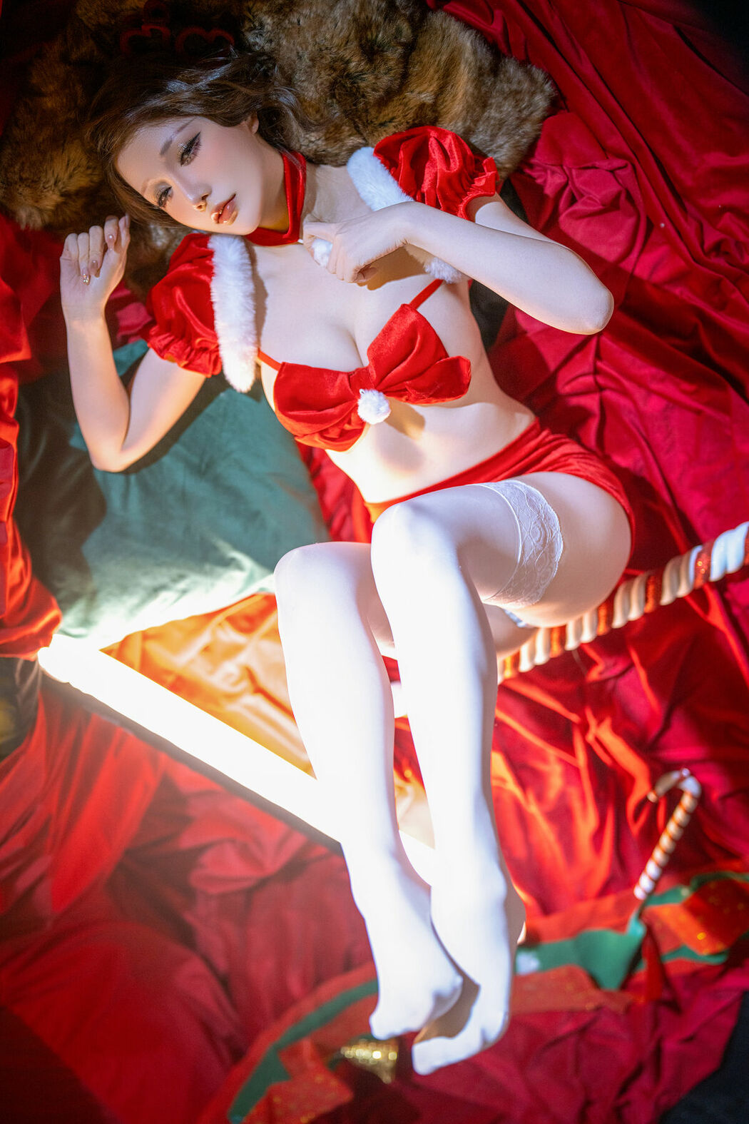 Coser@星之迟迟Hoshilily – 2025圣诞 不想上班的小老头 (71P)
