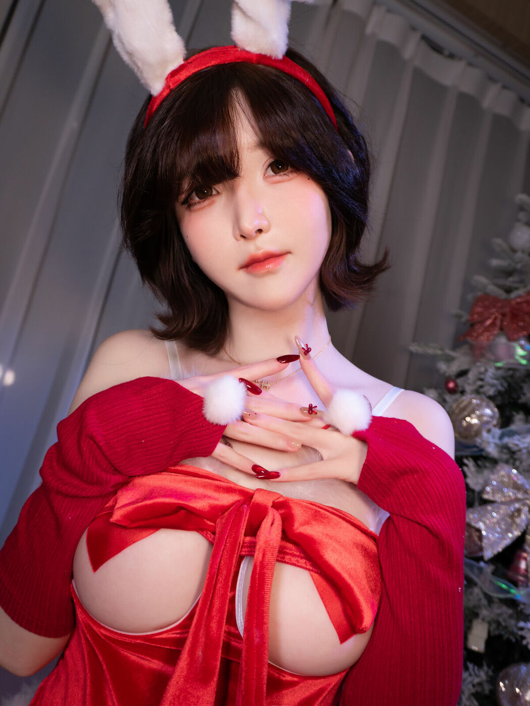 Coser@一小央泽 yixiaoyangze – 2025圣诞系列 拆礼物 (76P – 2V)