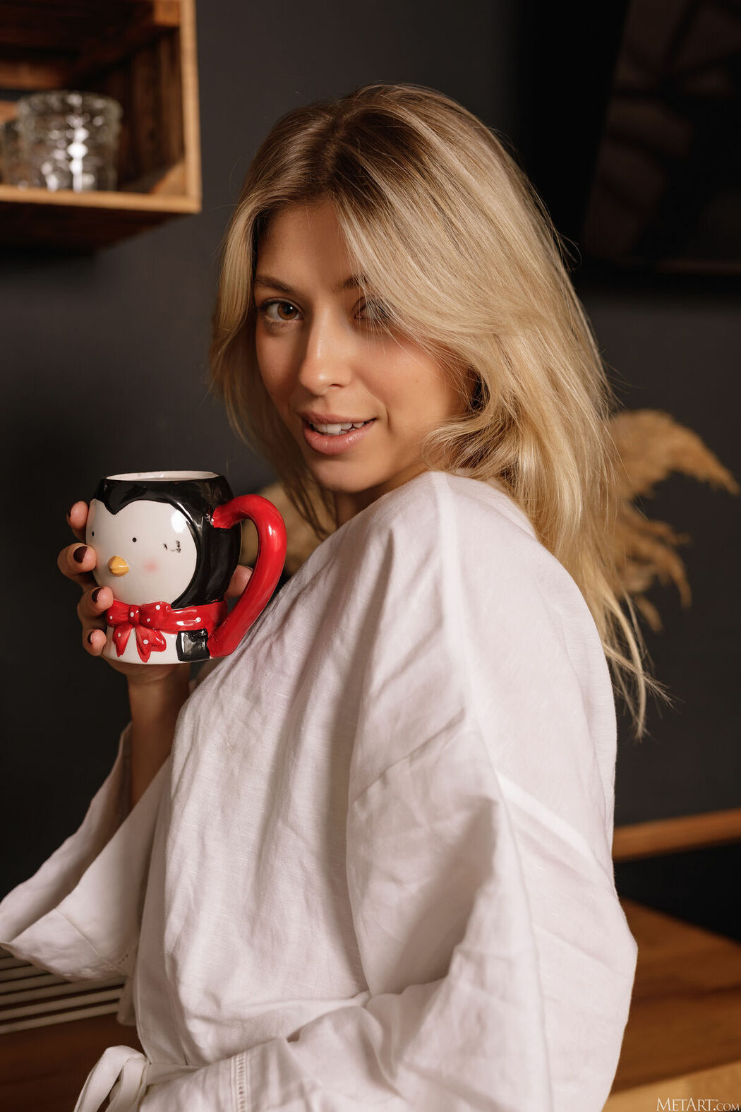 MetArt Avery – Tease Tactic Part01 (54P)