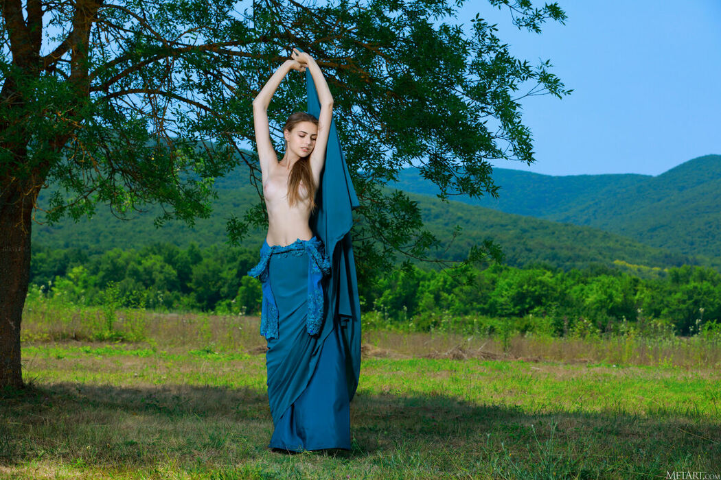 MetArt Elle Tan – Enchant Part01 (58P)