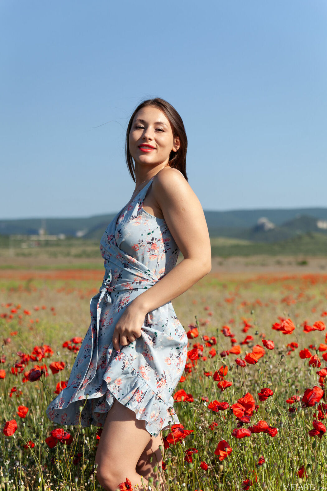 MetArt Sumiko – Poppy Field Part01 (66P)