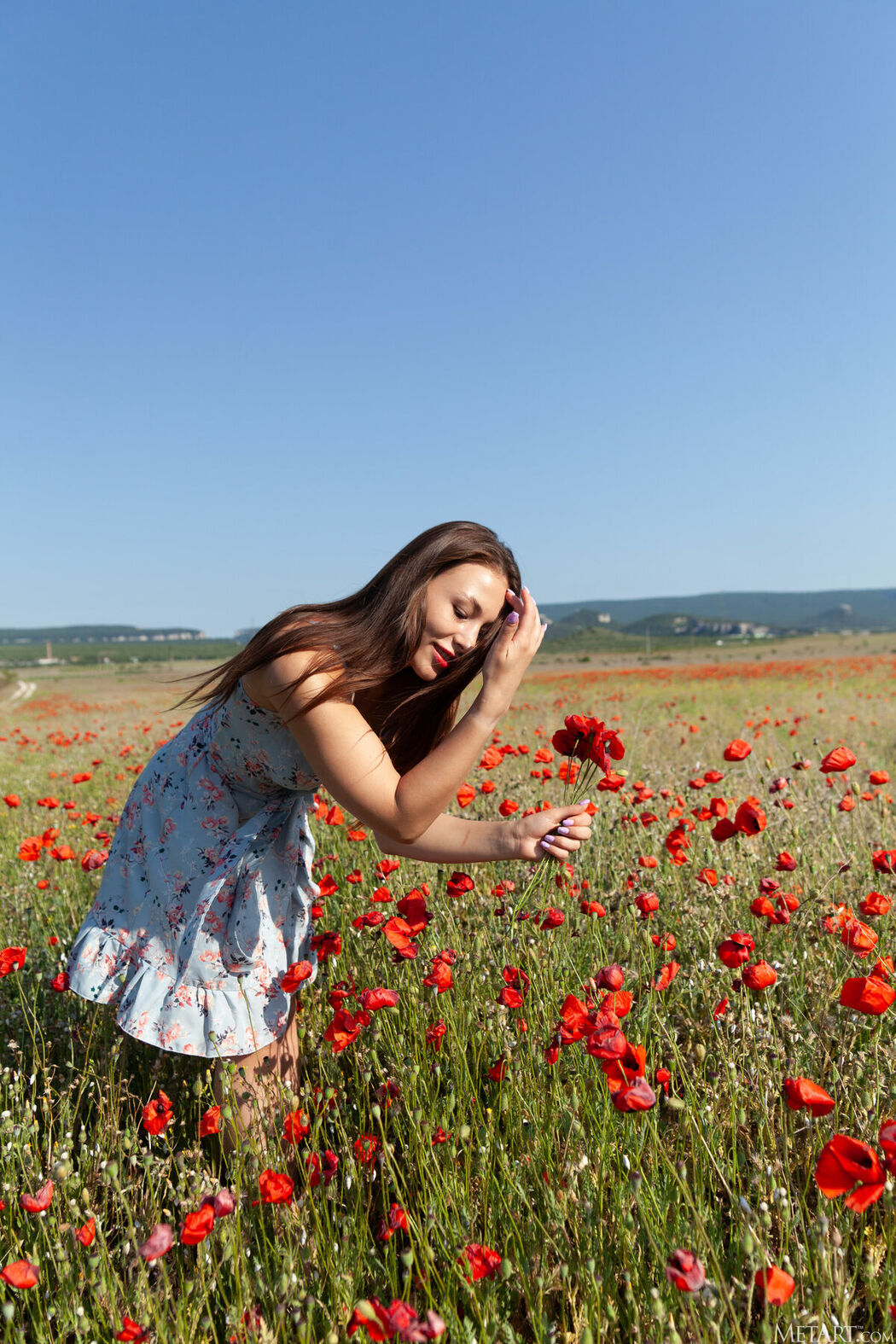 MetArt Sumiko – Poppy Field Part01 (66P)