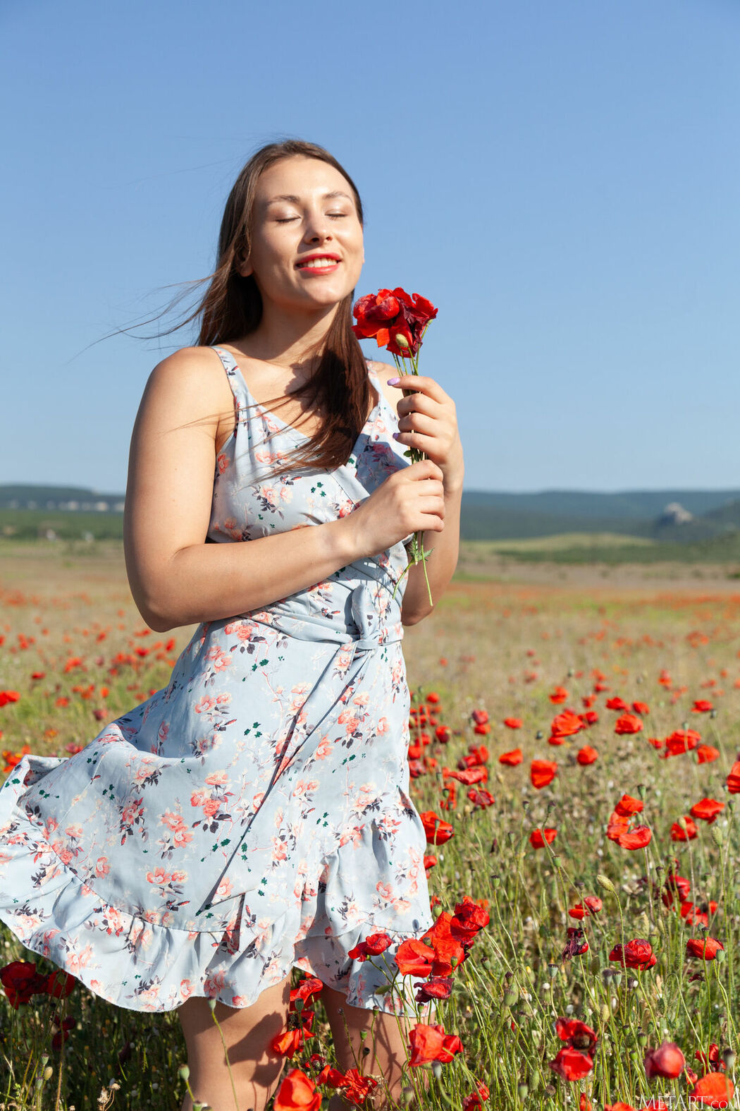 MetArt Sumiko – Poppy Field Part01 (66P)