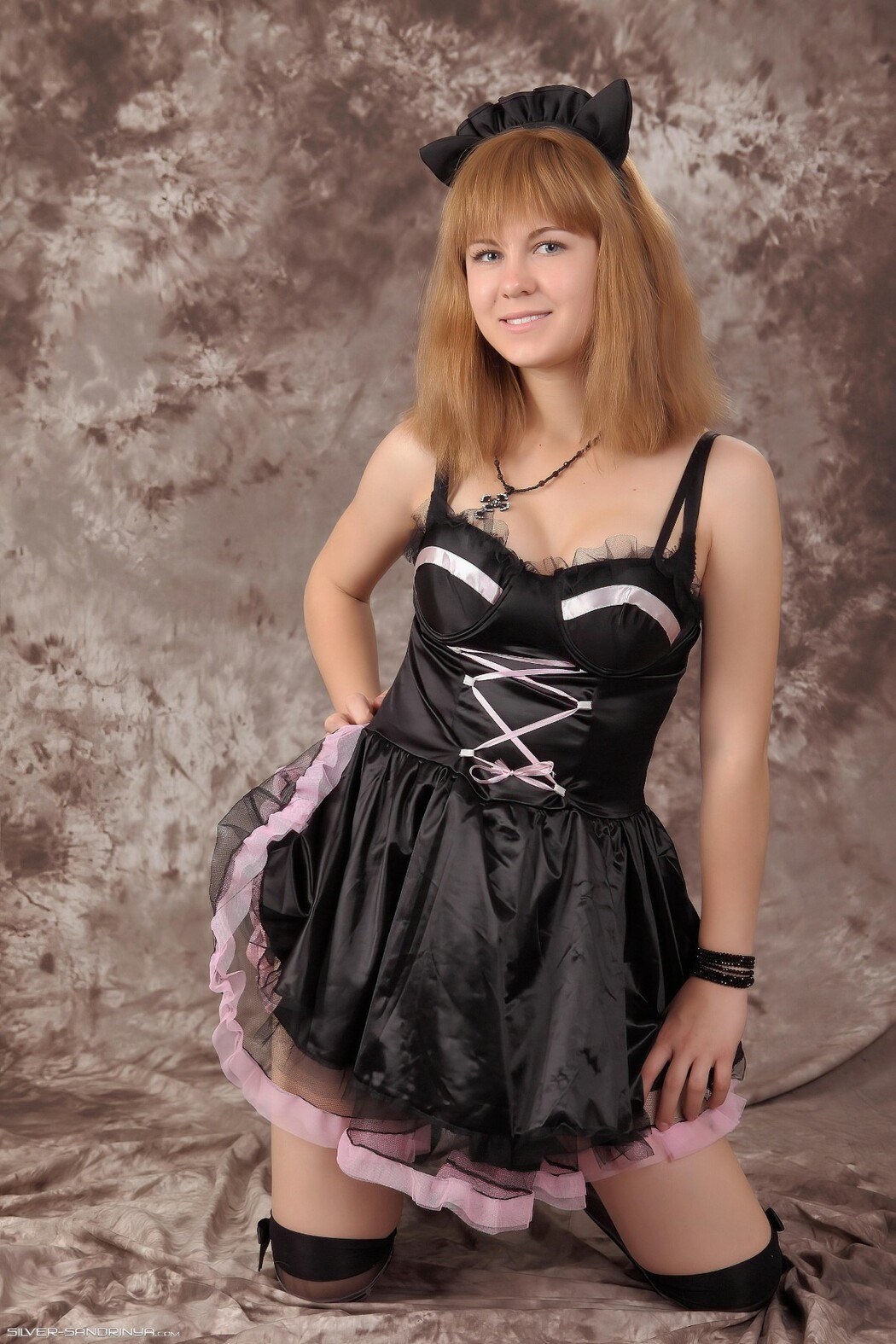 SilverAngels Sandrinya &ndash; Maid 3 B