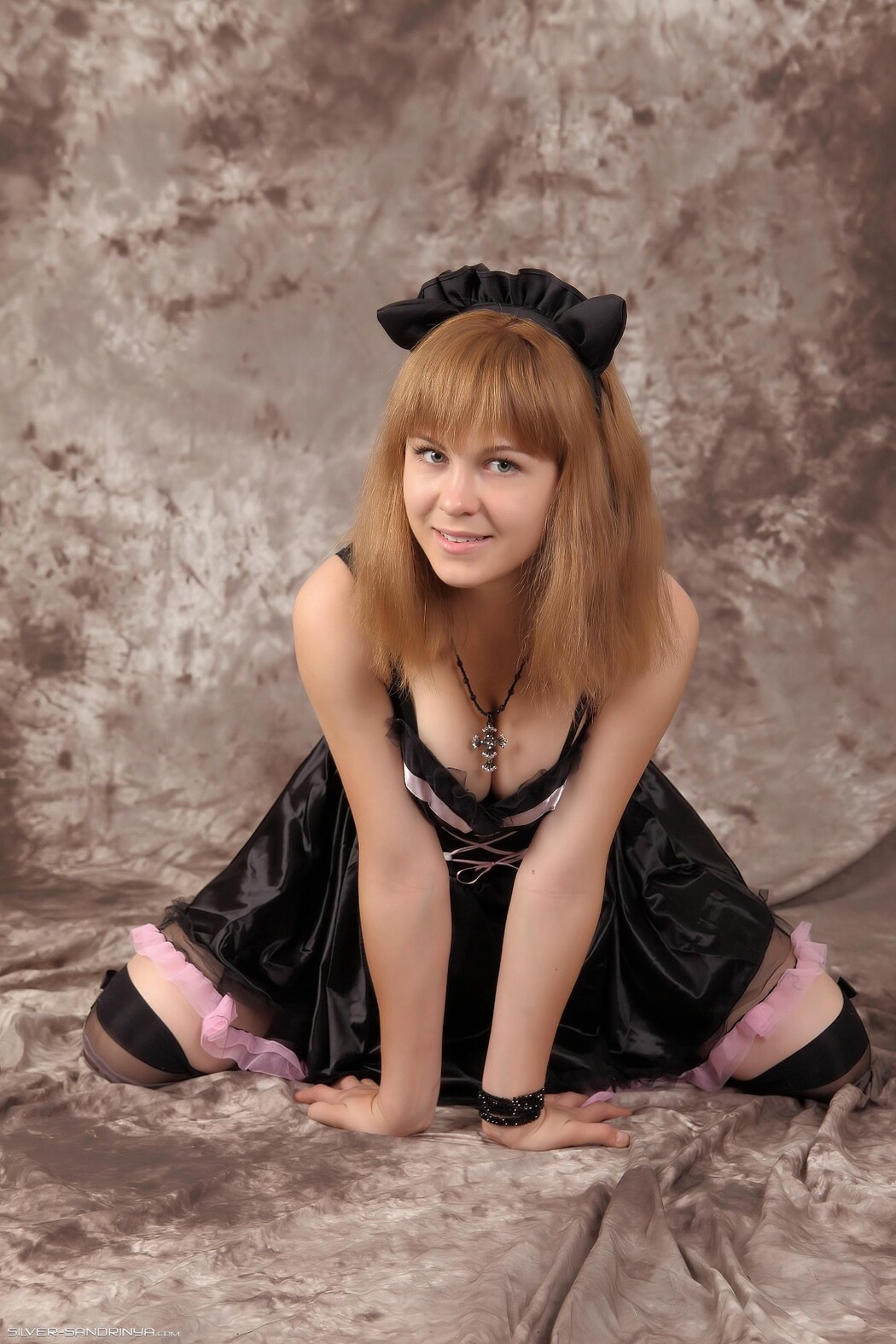 SilverAngels Sandrinya &ndash; Maid 3 B