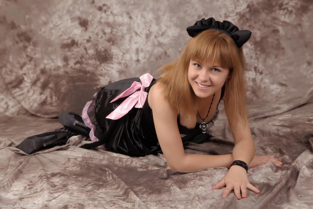 SilverAngels Sandrinya &ndash; Maid 3 B