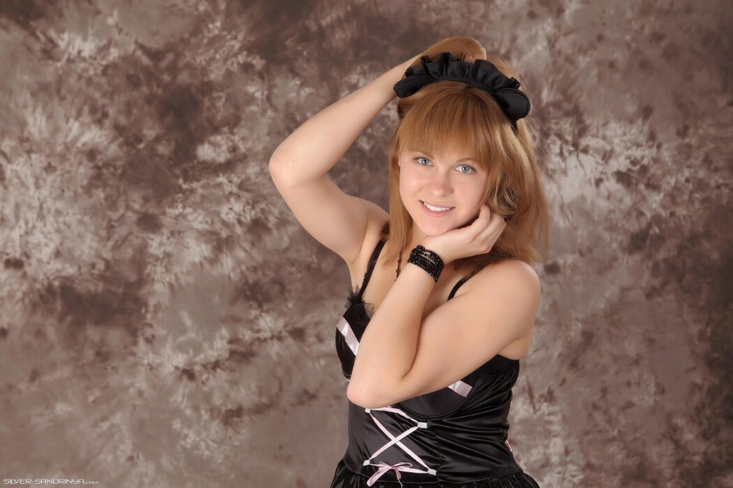 SilverAngels Sandrinya &ndash; Maid 3 B