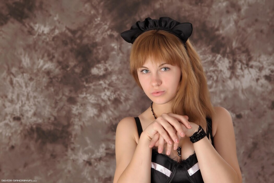 SilverAngels Sandrinya &ndash; Maid 3 B