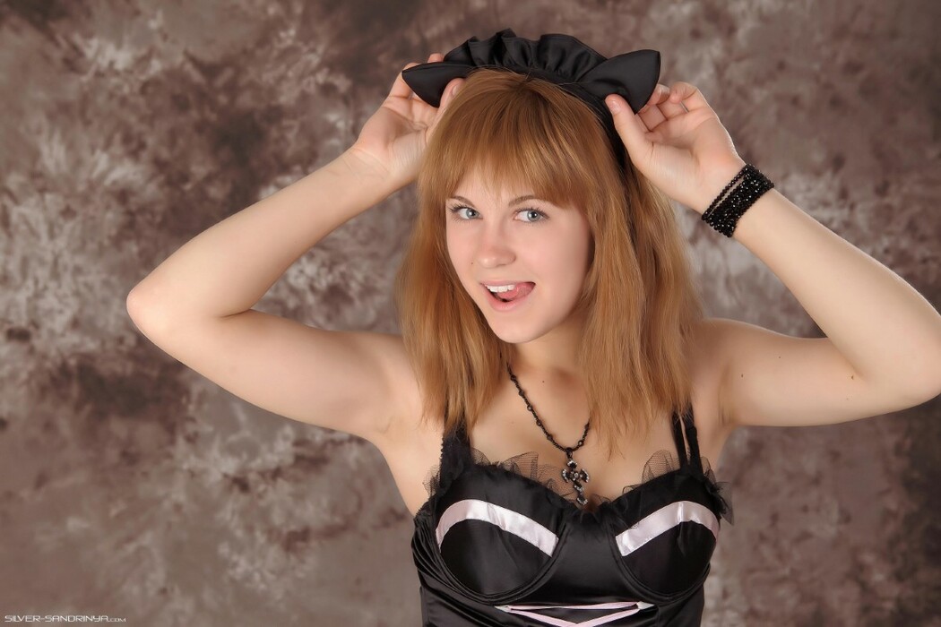 SilverAngels Sandrinya &ndash; Maid 3 B