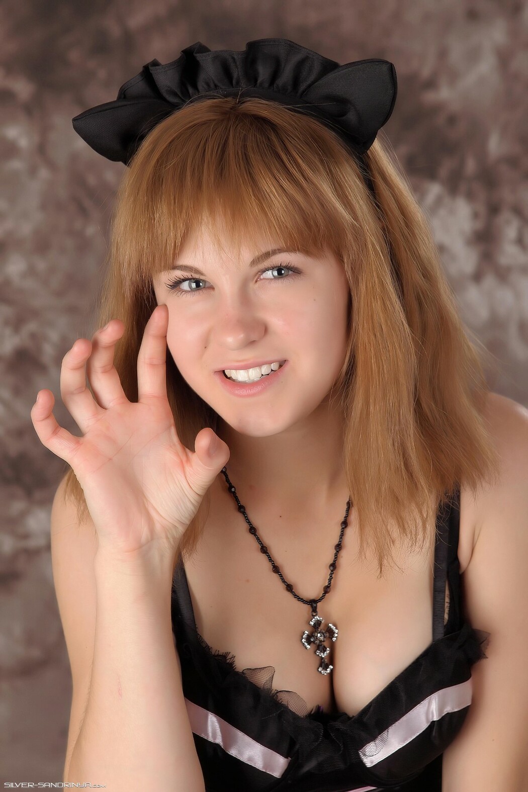 SilverAngels Sandrinya &ndash; Maid 3 B