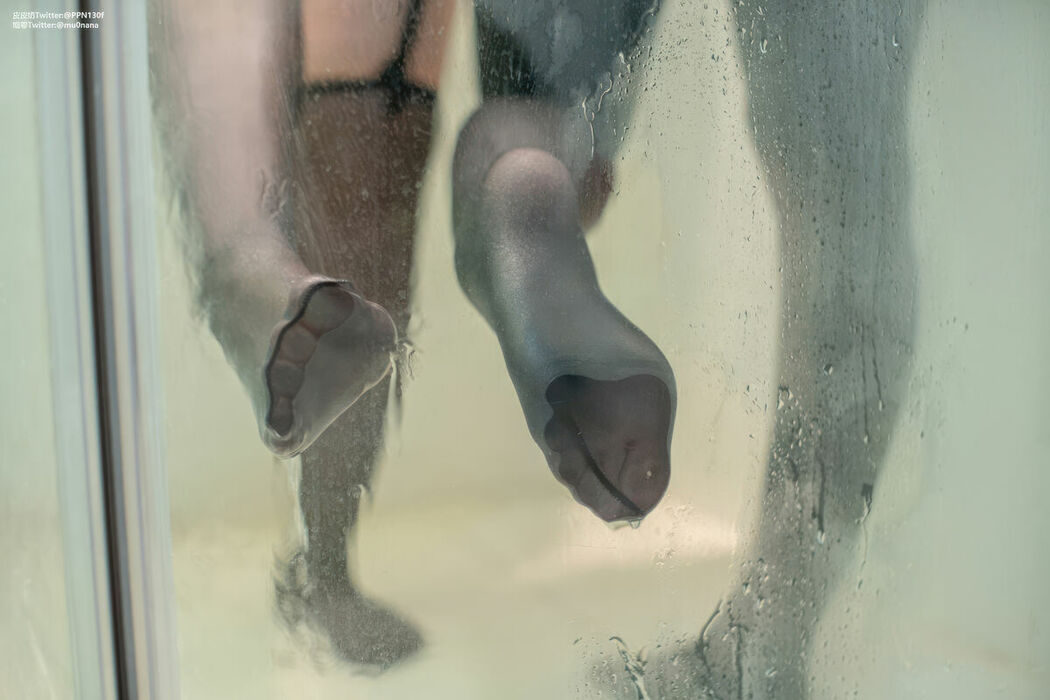 Coser@皮皮奶可可爱了啦 And 穆零Mu0 – 百合OL (52P)