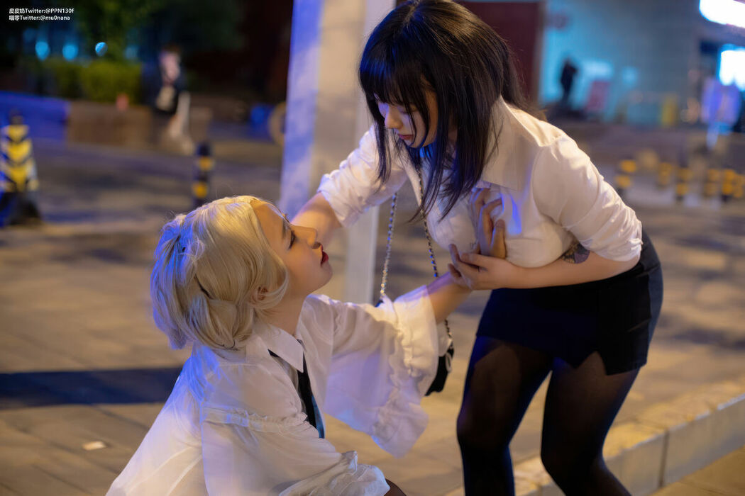 Coser@皮皮奶可可爱了啦 And 穆零Mu0 – 百合OL (52P)