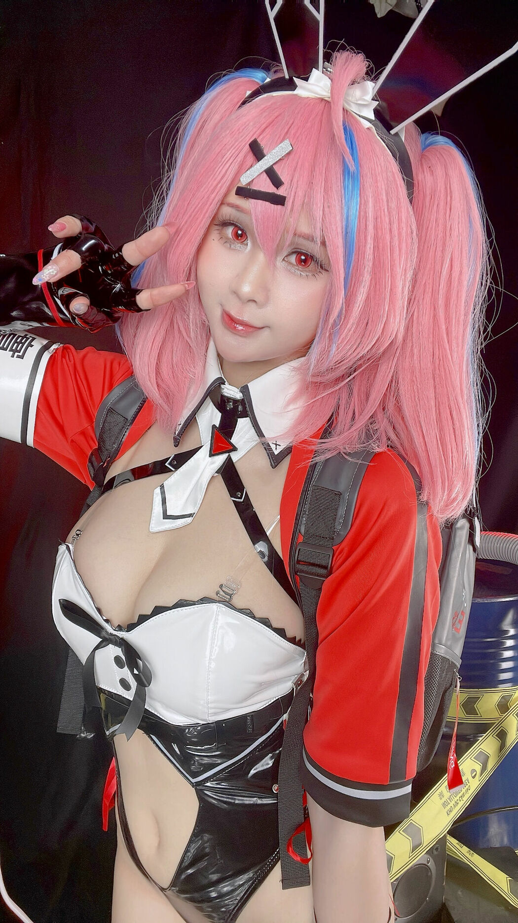 Coser@Sayo Momo And Pyon And ZinieQ – 外卖兔女郎 Part02 (71P)