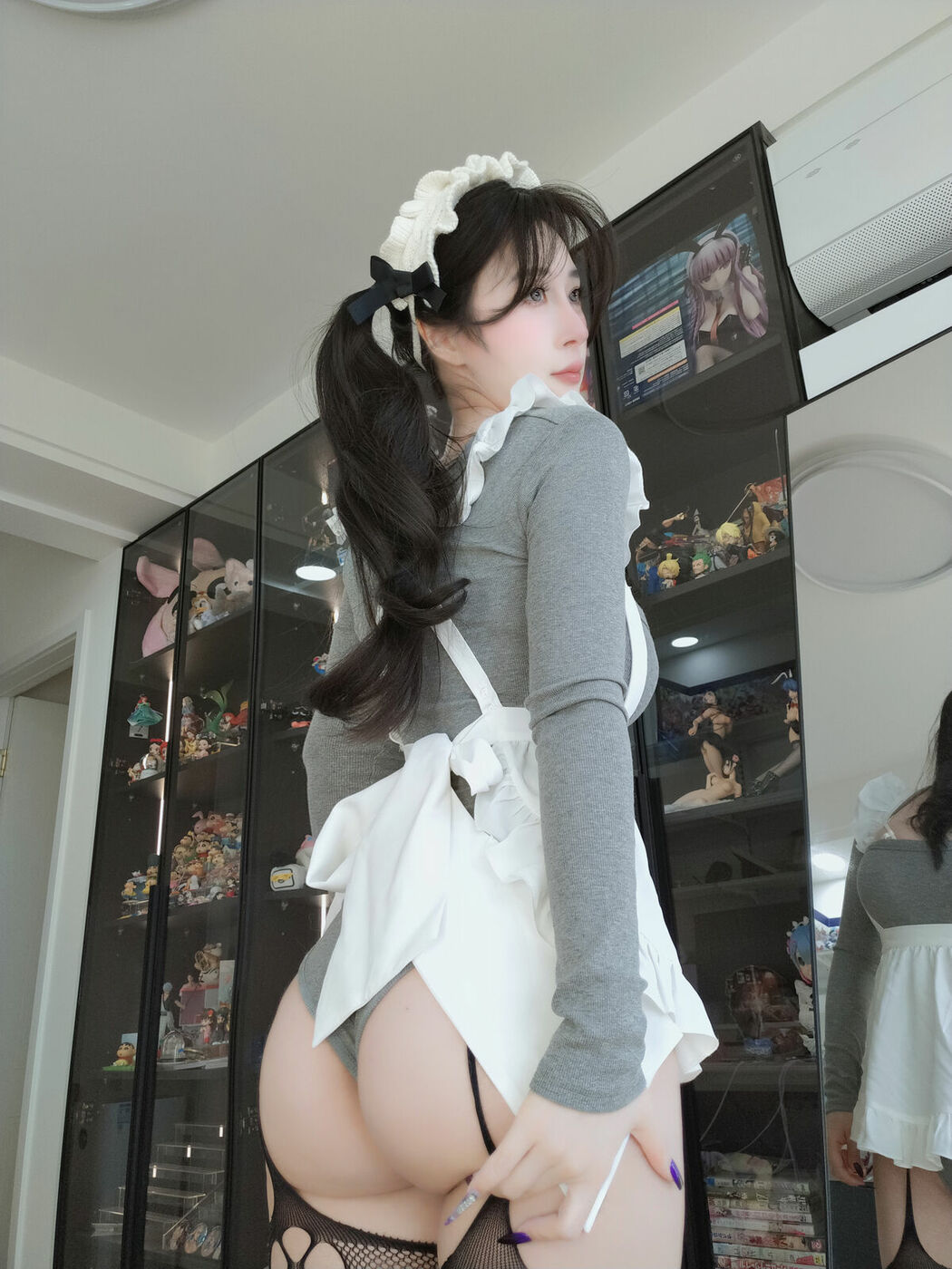 Coser@白银81 – Fantia 2025年06月会员合集15套 Part01 (48P – 7V)