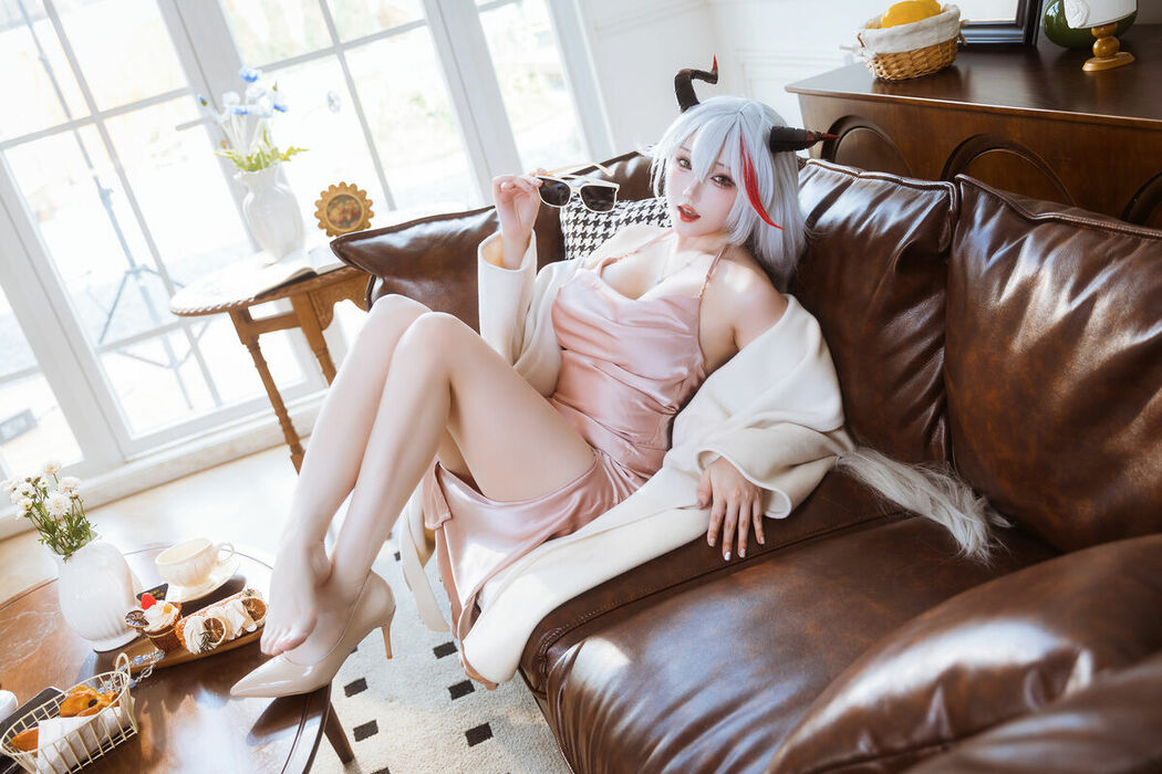 Coser@瓜希酱 – 碧蓝航线-埃吉尔睡衣 (21P)