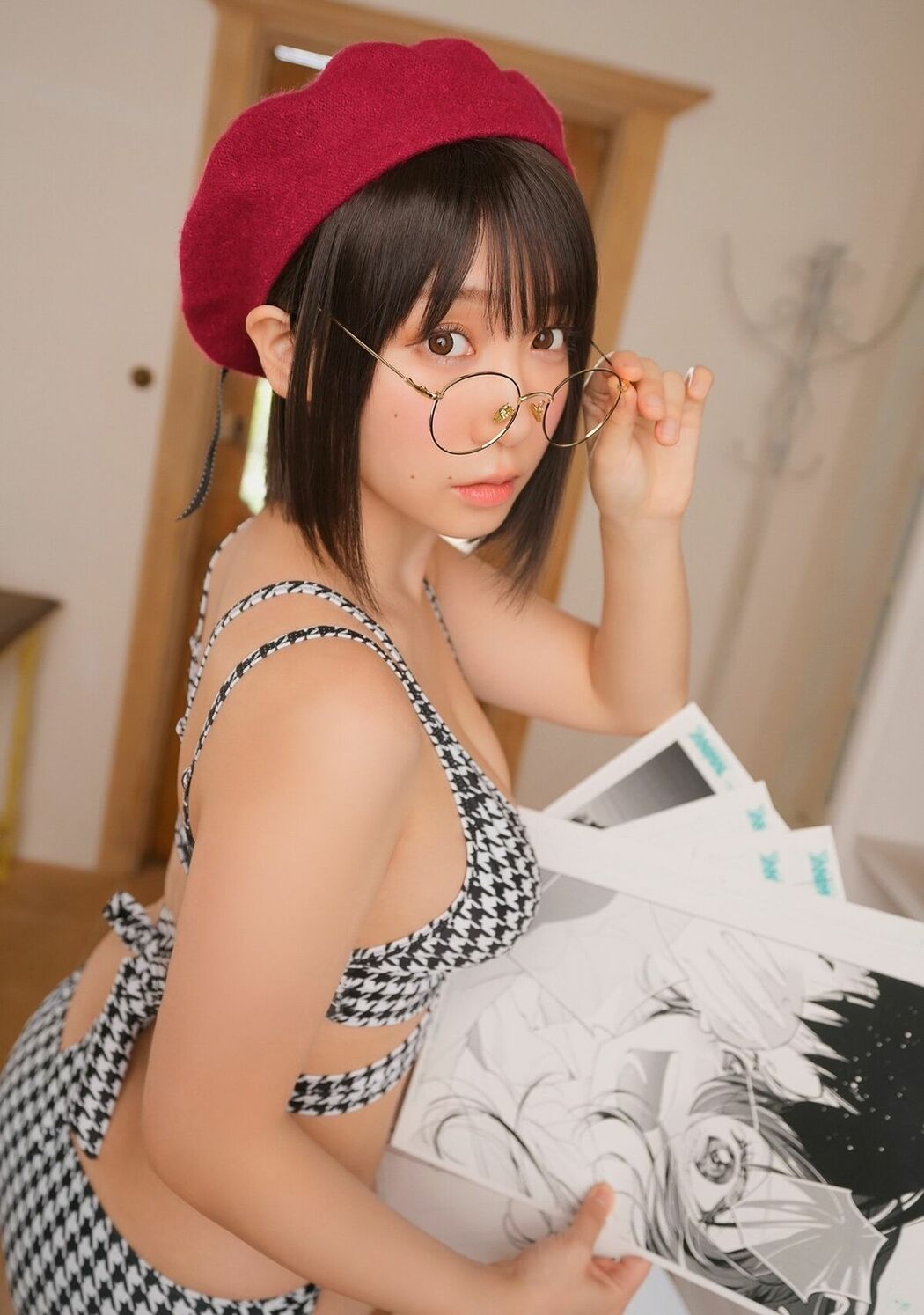 JP Moe Iori 伊織萌 – ハレム伊織もえフェチグラビア明日もキミ色。 美麗版32P (31P)