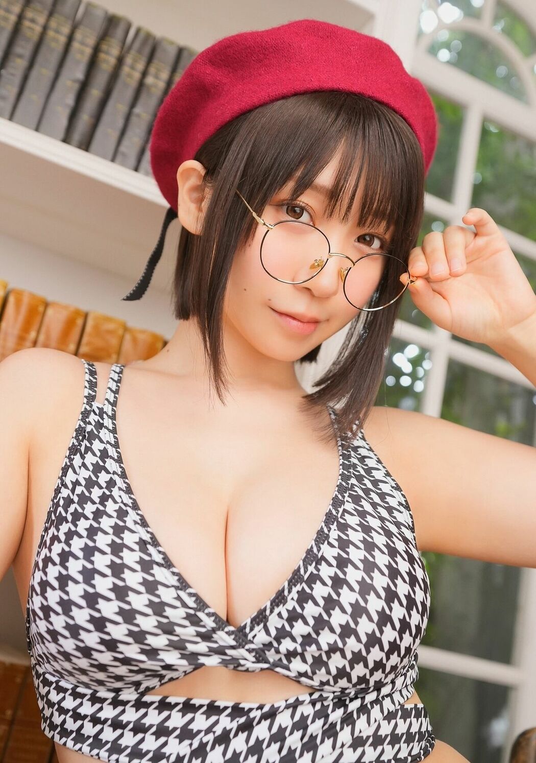 JP Moe Iori 伊織萌 – ハレム伊織もえフェチグラビア明日もキミ色。 美麗版32P (31P)