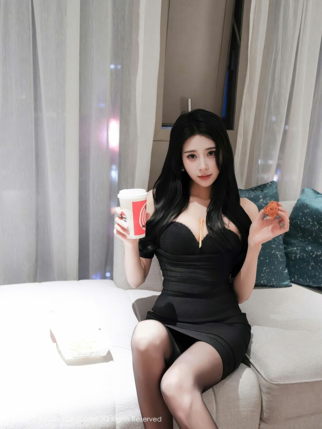 XiuRen秀人网 No.10942 Ye Zhi Nuo Mi Ji (54P)