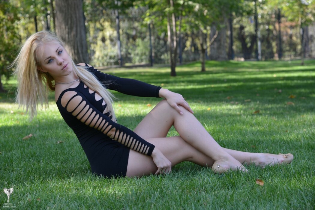 SilverAngels Irena &ndash; Black Dress 1